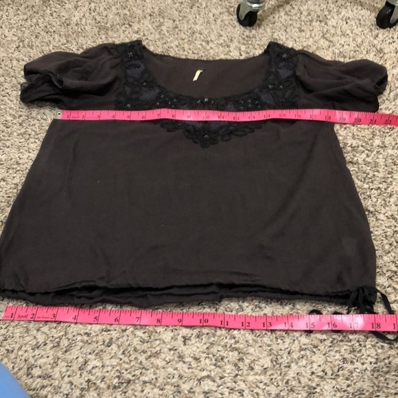 Free People Blouse Size Small Gray Floral Embroidered Appliqué - Picture 10 of 11